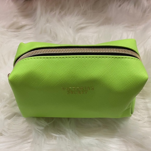 🍃Victoria Secret Cosmetic Beauty Bag - Picture 2 of 2